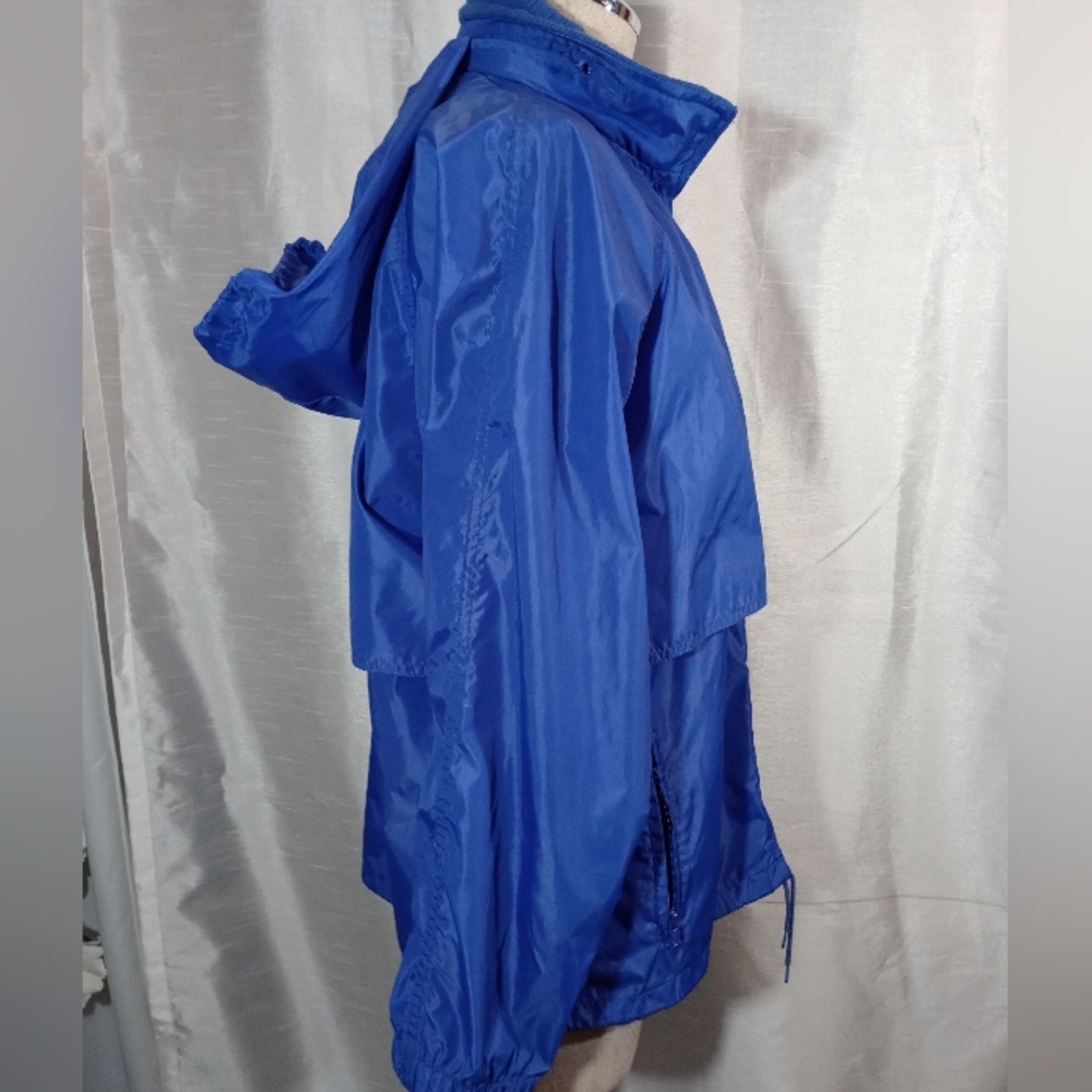 Eddie Bauer Windbreaker Jacket, Hide-A Hood/water resistant/ZipUp/Pckts, blue, M - Picture 5 of 12